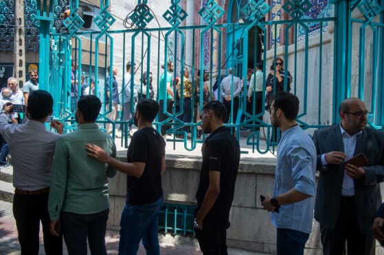 مرحله دوم انتخابات چهاردهمین دوره ریاست جمهوری -۱