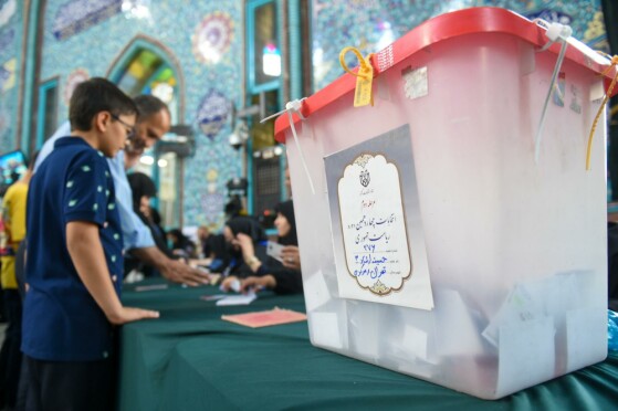 مرحله دوم انتخابات چهاردهمین دوره ریاست جمهوری -۱