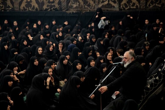 مراسم عزداری حسینی در تکیه سادات اخوی