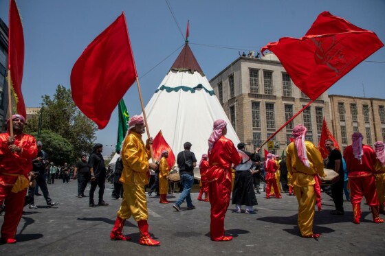 خیمه سوزان ظهر عاشورا - چهارراه گلوبندک تهران