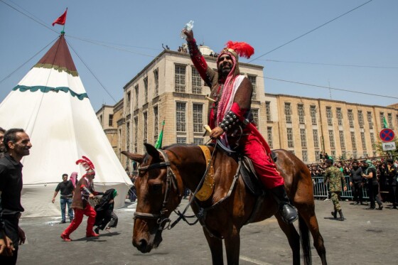 خیمه سوزان ظهر عاشورا - چهارراه گلوبندک تهران