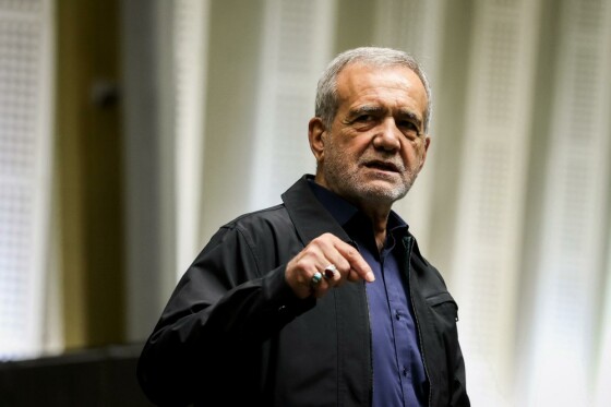 حضور مسعود پزشکیان در صحن علنی مجلس