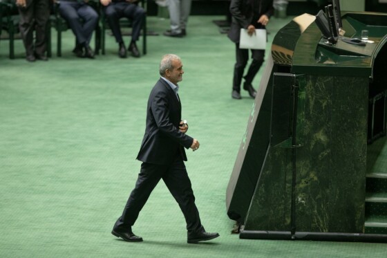 اولین جلسه بررسی صلاحیت وزرای پیشنهادی دولت چهاردهم با حضور رئیسجمهور