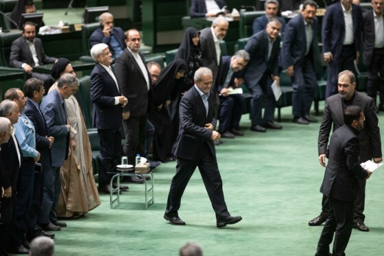 اولین جلسه بررسی صلاحیت وزرای پیشنهادی دولت چهاردهم با حضور رئیسجمهور