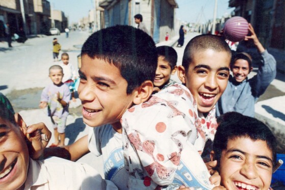 سرگرمی و آب تنی تابستان در دهه هفتاد