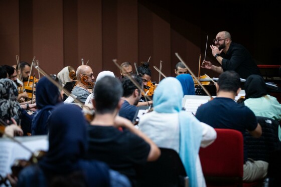 تمرین ارکستر سمفونیک تهران به رهبری آرش گوران