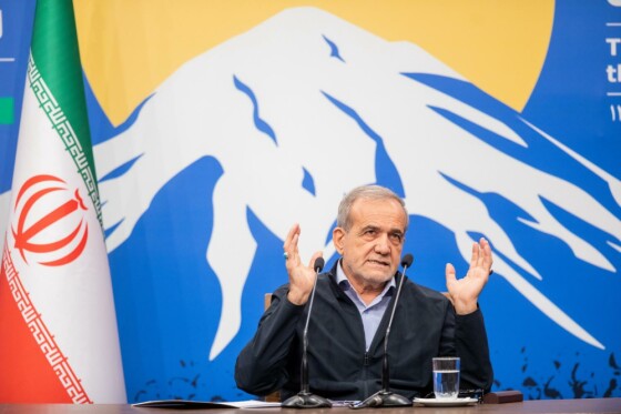 نخستین نشست خبری رئیس جمهور