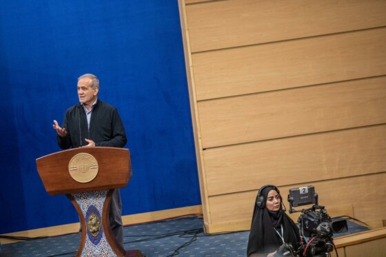 نخستین نشست خبری رئیس جمهور