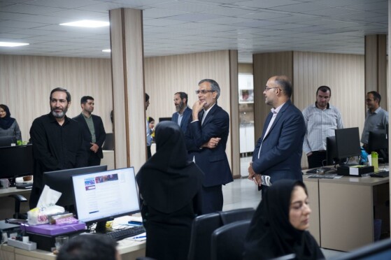 بازدید مدیر عامل خبرگزاری ایرنا از موسسه ایران