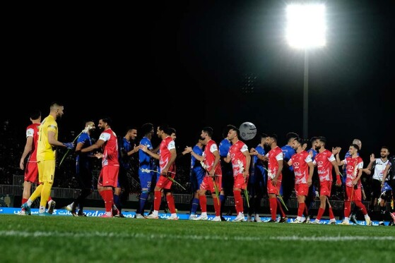 دیدار تیم های فوتبال استقلال و پرسپولیس