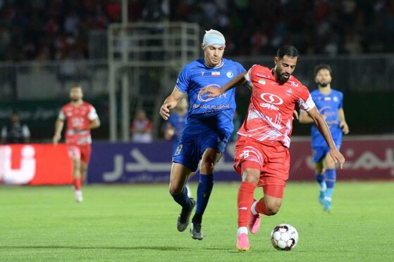 دیدار تیم های فوتبال استقلال و پرسپولیس