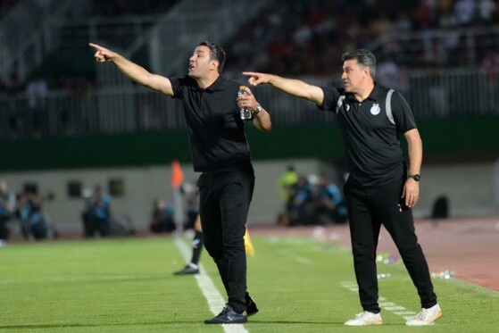 دیدار تیم های فوتبال استقلال و پرسپولیس