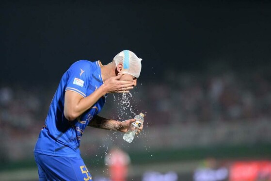 دیدار تیم های فوتبال استقلال و پرسپولیس