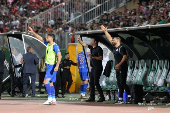 دیدار تیم های فوتبال استقلال و پرسپولیس