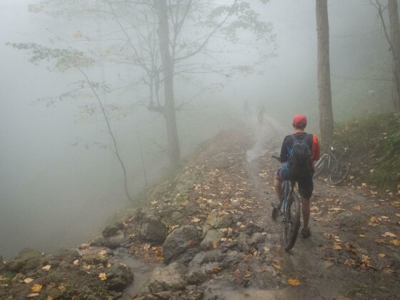 دوچرخه سواری در حاشیه مرداب ”دیوک” مازندران