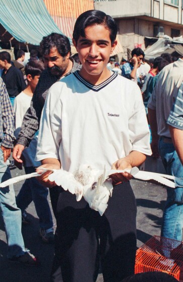 بازار پرنده فروشان مولوی تهران در دهه هفتاد