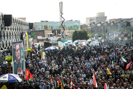 تشییع پیکر شهید «عباس نیلفروشان»