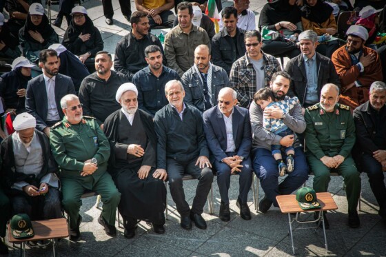 تشییع پیکر شهید «عباس نیلفروشان»