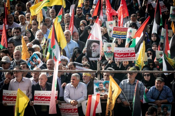 تشییع پیکر شهید «عباس نیلفروشان»