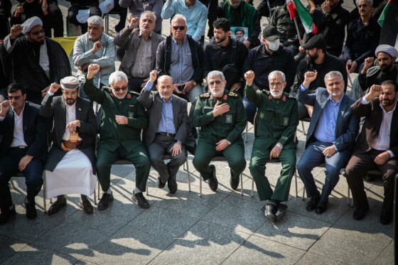 تشییع پیکر شهید «عباس نیلفروشان»