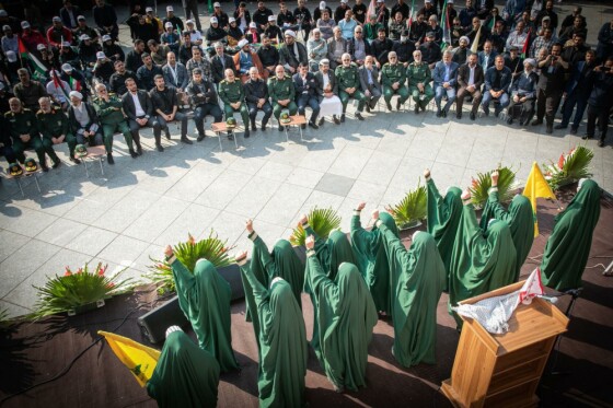 تشییع پیکر شهید «عباس نیلفروشان»