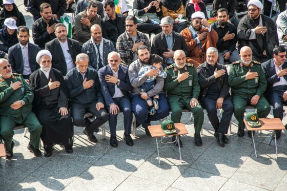 تشییع پیکر شهید «عباس نیلفروشان»