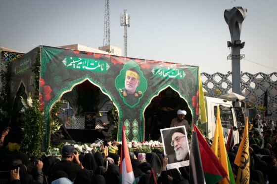 تشییع پیکر شهید «عباس نیلفروشان»