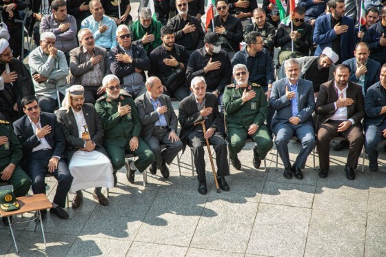 تشییع پیکر شهید «عباس نیلفروشان»