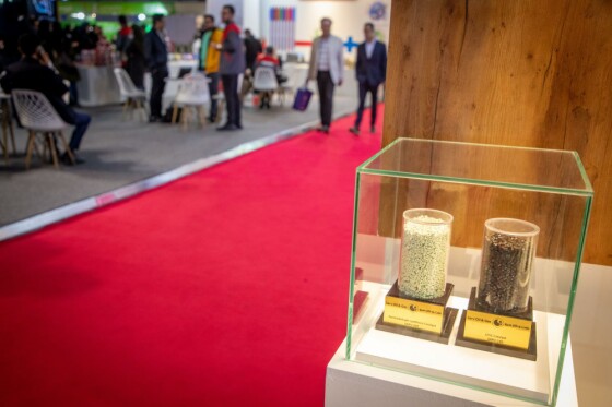 پانزدهمین نمایشگاه نانو و میکرو