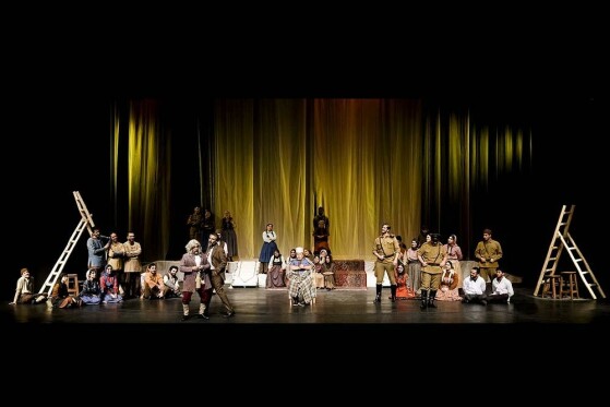 نمایش دایره گچی قفقازی