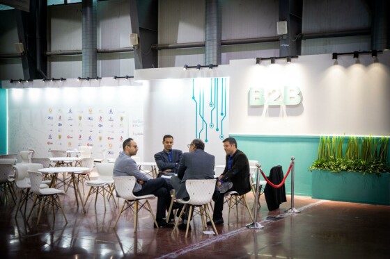 پانزدهمین نمایشگاه نانو و میکرو