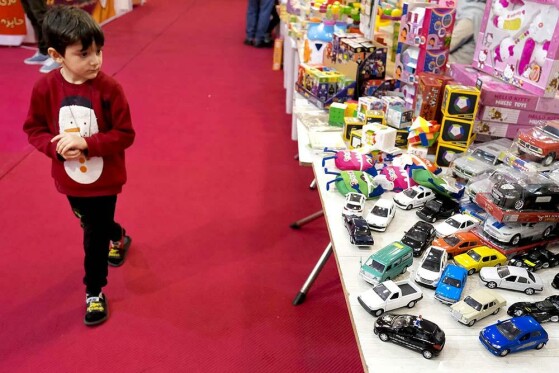 نمایشگاه و بازار فروشِ هشتمین جشنواره ملی اسباببازی