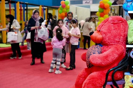 نمایشگاه و بازار فروشِ هشتمین جشنواره ملی اسباببازی