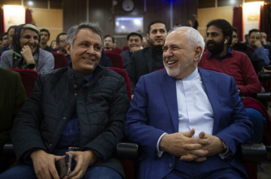 رونمایی از کتاب «توئیتریشدنِ سیاست» با حضور ظریف