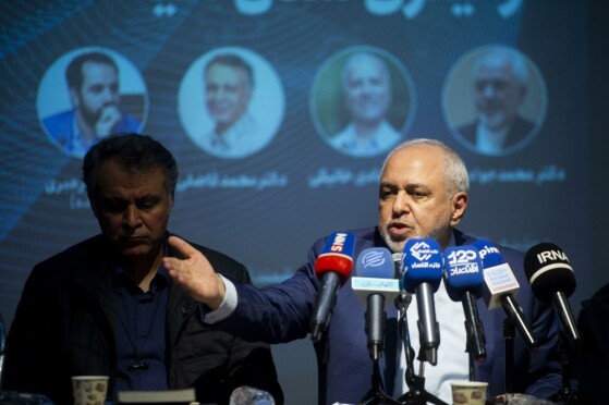 رونمایی از کتاب «توئیتریشدنِ سیاست» با حضور ظریف