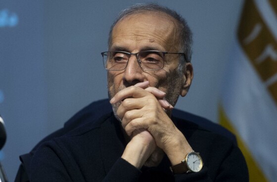 رونمایی از کتاب «توئیتریشدنِ سیاست» با حضور ظریف