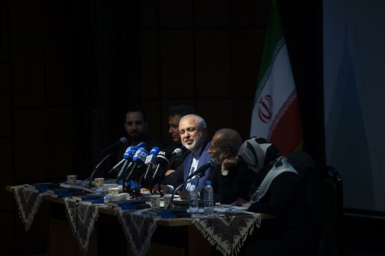 رونمایی از کتاب «توئیتریشدنِ سیاست» با حضور ظریف