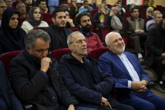 رونمایی از کتاب «توئیتریشدنِ سیاست» با حضور ظریف