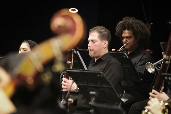 کنسرت منظومه سیمرغ (قاف)به رهبری فرهاد فخرالدینی و آرش امینی