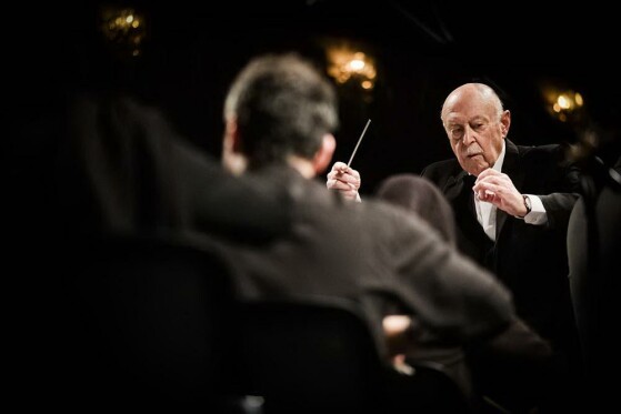 کنسرت منظومه سیمرغ (قاف)به رهبری فرهاد فخرالدینی و آرش امینی