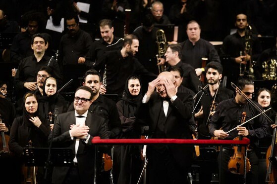 کنسرت منظومه سیمرغ (قاف)به رهبری فرهاد فخرالدینی و آرش امینی