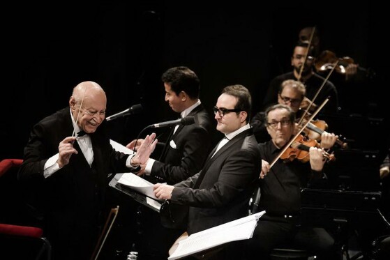 کنسرت منظومه سیمرغ (قاف)به رهبری فرهاد فخرالدینی و آرش امینی