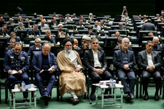 نشست مشترک مجلس و دولت