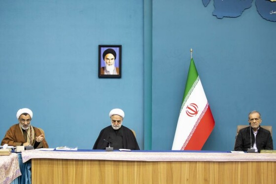 جلسه شورای عالی انقلاب فرهنگی