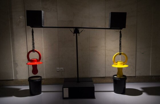 دوازدهمین دوسالانه هنر ملی سرامیک ایران