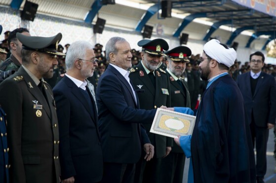 مراسم دانشآموختگی دانشجویان دانشگاه علوم انتظامی با حضور رئیس جمهور