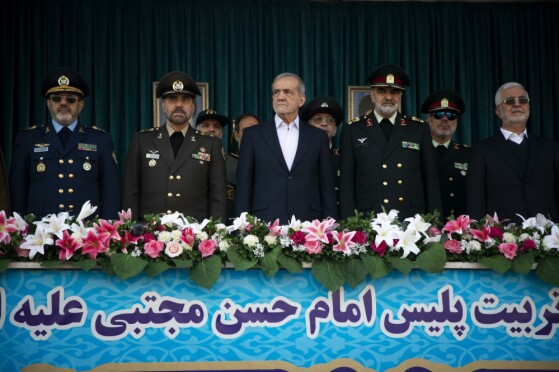 مراسم دانشآموختگی دانشجویان دانشگاه علوم انتظامی با حضور رئیس جمهور