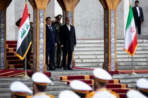 استقبال رسمی از نخست وزیر عراق