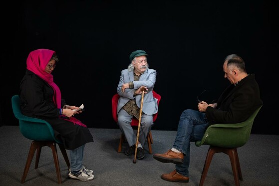 بهزاد فرهانی در تحریریه روزنامه ایران