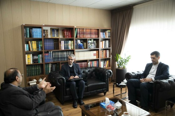 بازدید سخنگوی وزارت خارجه از روزنامه ایران